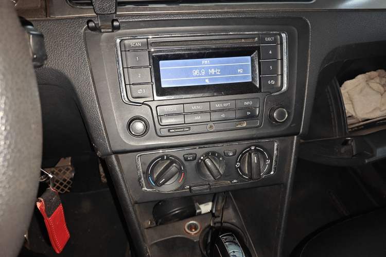 Used Volkswagen Santana 2013 1.6L Automatic Comfort Edition
