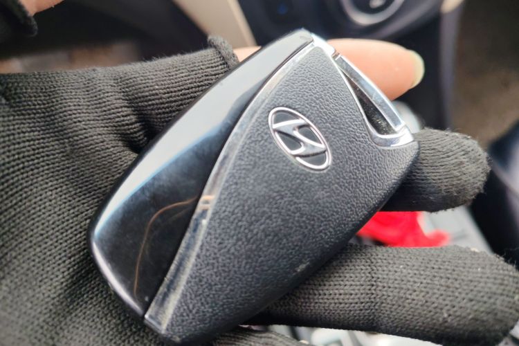 Used Hyundai Santa Fe 2013 2.4L Automatic 2WD Comfort Edition
