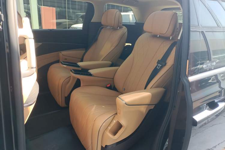 Used Denza D9 2024 DM-i 980 Four-Wheel Drive Prestige Model