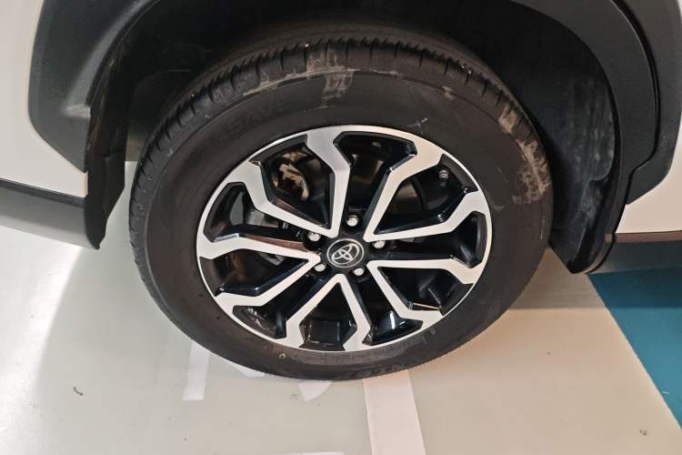 Used Toyota FRONTLANDER 2023 2.0L Smart Electric Hybrid Dual-Engine Deluxe Version