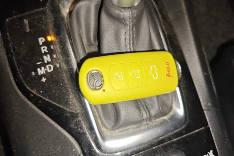 Used Mazda Mazda 3 Axela 2016 Sedan 1.5L Automatic Luxury Model