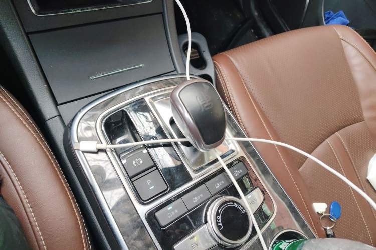 Used BYD Tang New Energy 2015 2.0T Four-Wheel-Drive Flagship Model Gear Lever