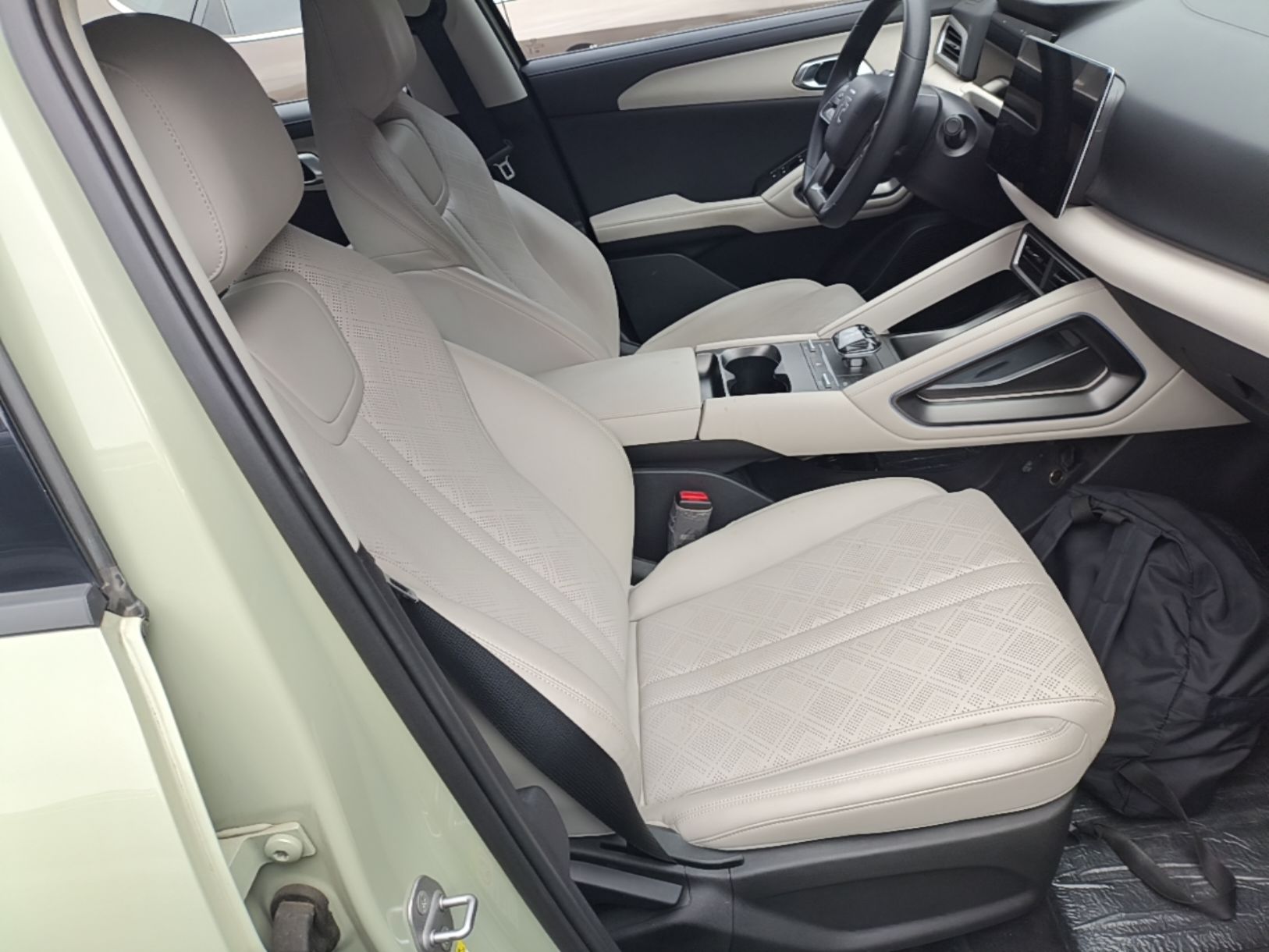 BYD Yuan UP 2024 401 km Active Version — снимка 19
