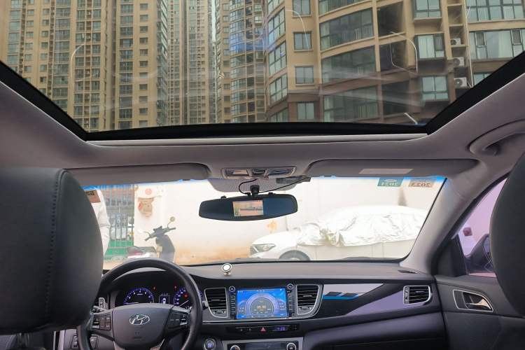 Used Hyundai Mistra 2014 1.8L Automatic Smart GLS Headliner