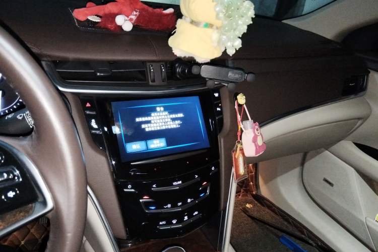 Used Cadillac XTS 2017 28T Tech Edition Audio And AC Panel