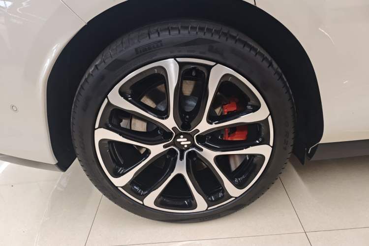 Used IM LS6 2026 Model Pure Electric Max Right Rear Wheel Hub