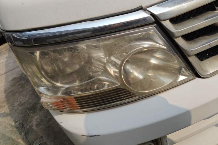 Used Jinbei Hiace 2014 2.0L Fifth-Generation Power King Classic V19 Right Front Headlight