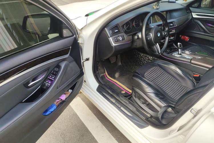 Used BMW 5 Series 2013 525Li Leading Model