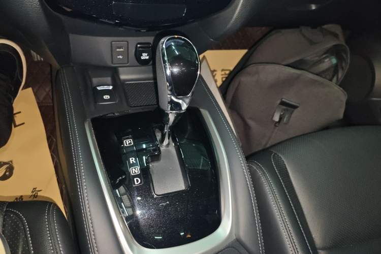 Used Nissan X-Trail 2023 Classic 2.0L Two-Wheel Drive Smart Connect & Comfort Edition
