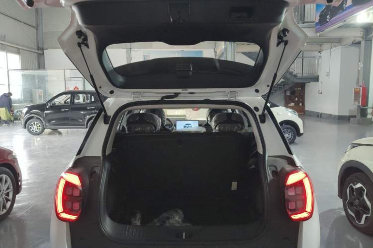 Used AION UT 2025 330 Starlight Edition
