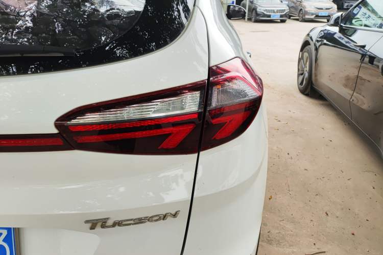 Used Hyundai Tucson 2019 280TGDi Dual-Clutch Two-Wheel Drive Luxury Edition China V Standard
