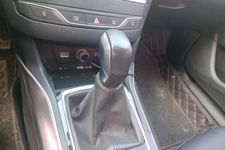 Used Peugeot 408 2015 1.2T Automatic Luxury Edition