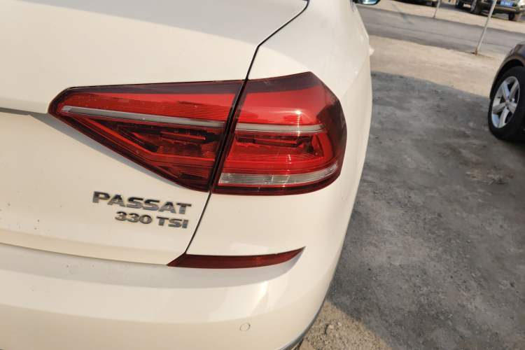 Used Volkswagen Passat 2016 330TSI DSG Luxury Edition