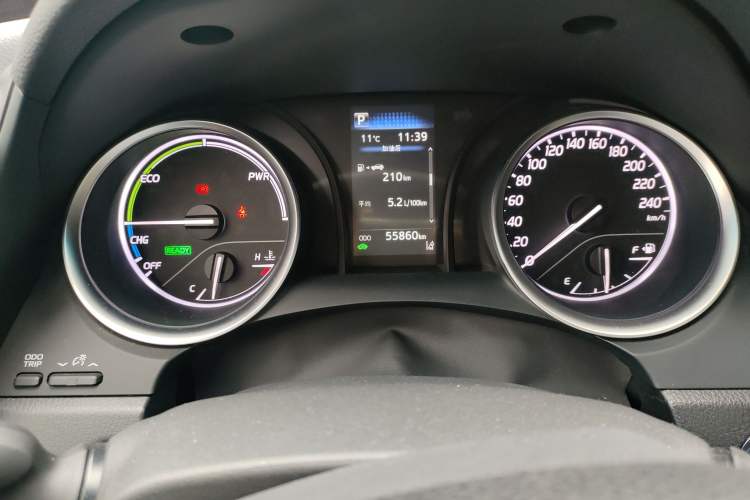 Used Toyota Camry 2021 Dual-Motor 2.5 HGVP Leading Edition Odometer Close Up