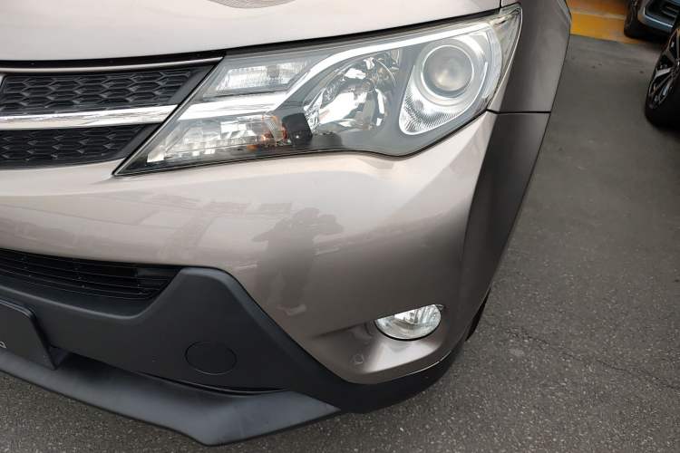 Used Toyota RAV4 2015 2.0L CVT Two-Wheel Drive Fashion Edition Left Front Headlight