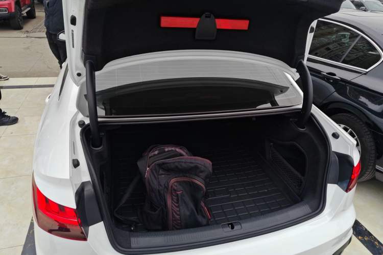 Used Audi A4L 2023 40 TFSI Luxury Dynamic Model