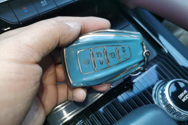 Used Geely Auto Monjaro L 2024 2.0TD High-Power Automatic Two-Wheel Drive Yunqi Version
