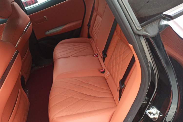 Used Deepal S07 2024 200Max 2nd Anniversary Black Gold Knight Edition
