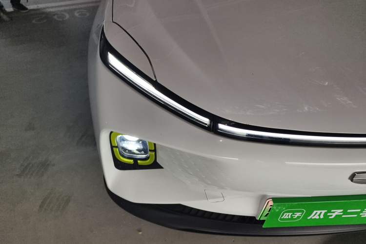 Used Geometry E Firefly 2022 401 km Linglong Tiger 4 Seats Right Front Headlight