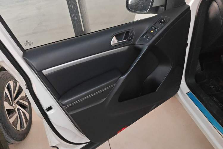 Used Volkswagen Tiguan L 2016 280TSI Automatic Two-Wheel Drive Silk Road Comfort Edition