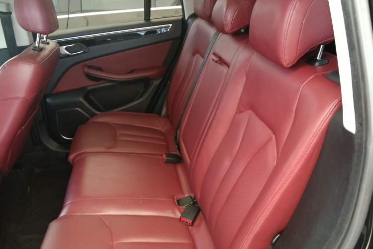 Used Zotye Domy X5 2017 Upgraded Model 1.5T CVT ZhiXian Edition Left Rear Seat