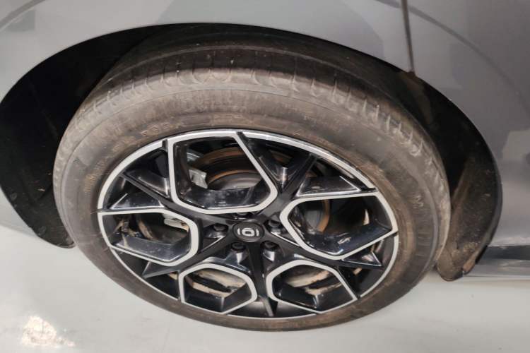 Used CHANGAN NEVO A07 2025 Blue Whale Range-Extending Version 230 Flagship Model