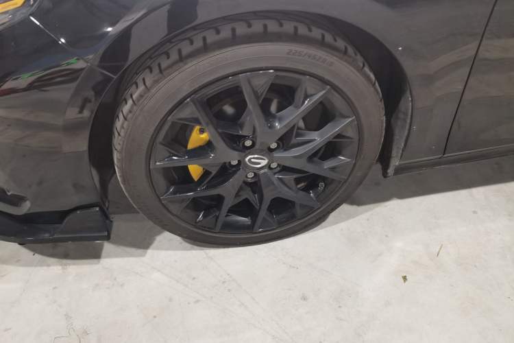 Used GAC Trumpchi EMPOW 2021 270T DCT J16 Version Left Front Wheel Hub