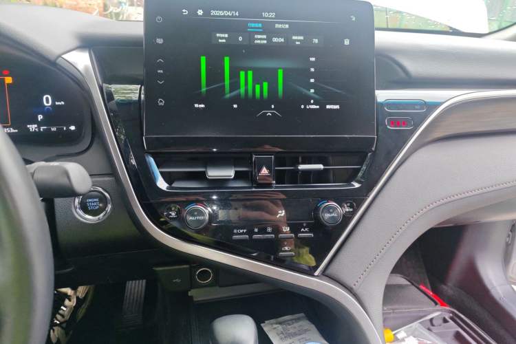 Used Toyota Camry 2023 2.5G Luxury Edition Audio And AC Panel