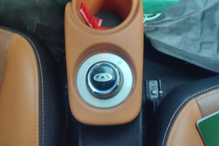 Used Chery QQ Little Ant 2018 400 4-Seater Smart Edition Gear Lever