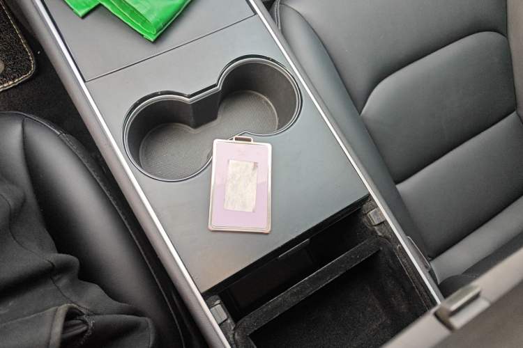 Used Tesla Model 3 2019 Long-Range All-Wheel-Drive Version