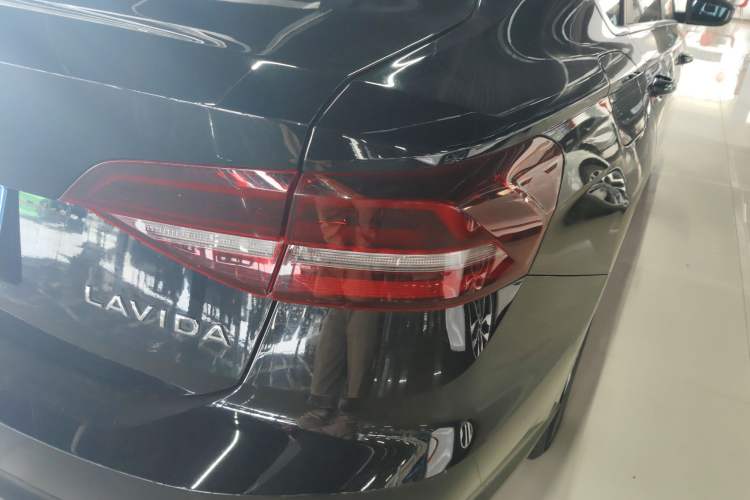 Used Volkswagen Lavida 2022 1.5L Automatic Fashion Edition