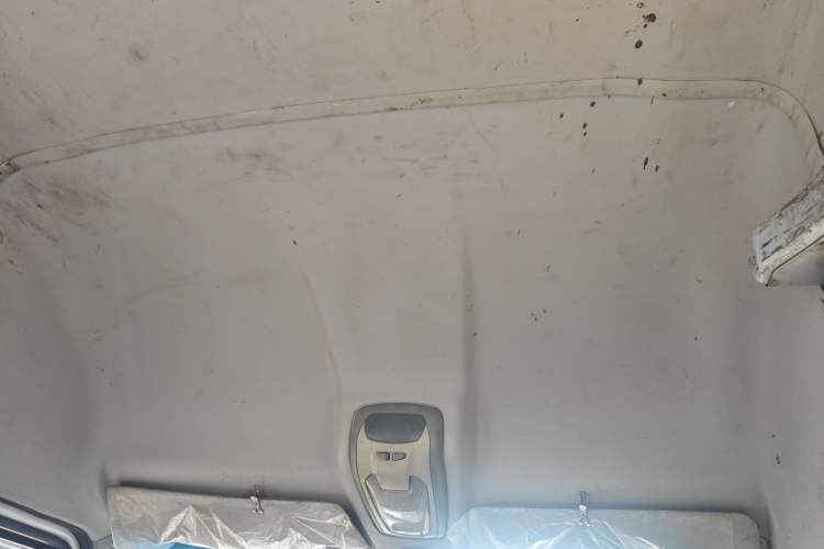 Used Iveco Power Daily 2017 2.5T Classic A37 High-Roof 7-Seater Passenger Van 47Z5 Headliner