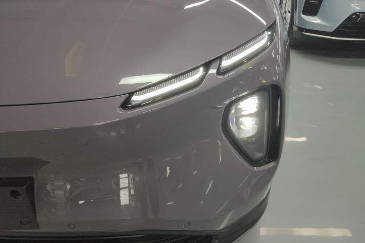 Used Nio EC6 2023 75 kWh Left Front Headlight
