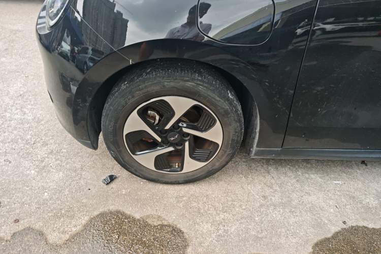 Used JAC Yiwei 3 2023 505 km Championship Edition Left Front Wheel Hub