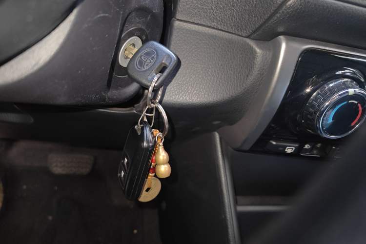 Used Toyota YARiS L Zhi Xiang 2021 1.5L CVT Leading Edition Vehicle Key