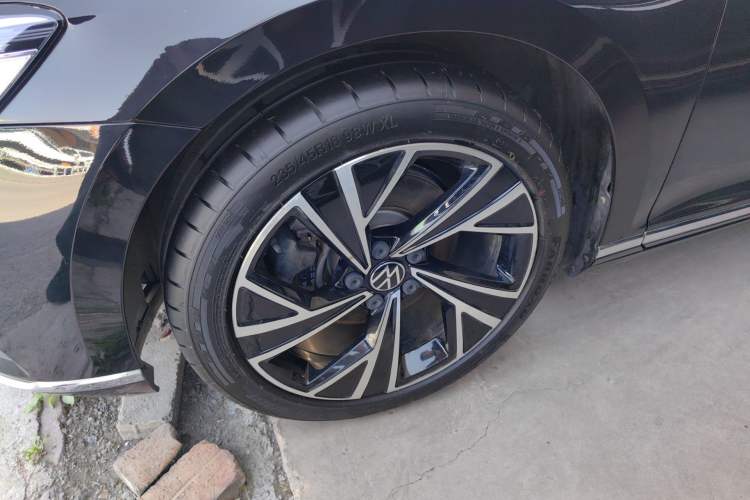 Used Volkswagen Magotan 2020 330TSI DSG Luxury Edition Left Front Wheel Hub