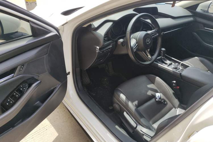 Used Mazda 3 Axela 2021 2.0L Automatic Zhiya Edition Driver Seat