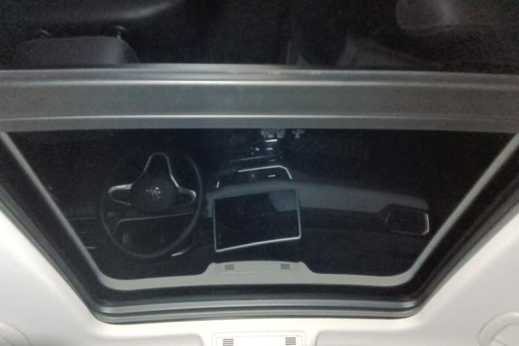 Used Volkswagen Tayron 2023 280TSI Two-Wheel-Drive Luxury Plus Advanced Version Headliner