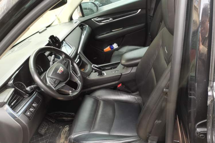 Used Cadillac XT5 2018 25T Luxury Model