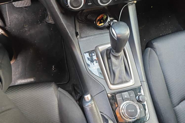 Used Mazda Mazda 3 Axela 2017 Sedan 1.5L Automatic Comfort Model Emission Standard China V
