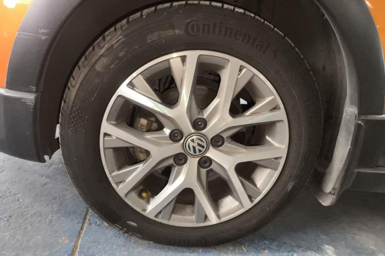 Used Volkswagen Polo 2014 1.6L Cross Polo Automatic
