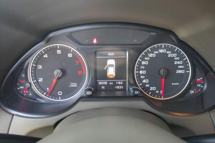 Used Audi Q5 2012 2.0TFSI Comfort Version
