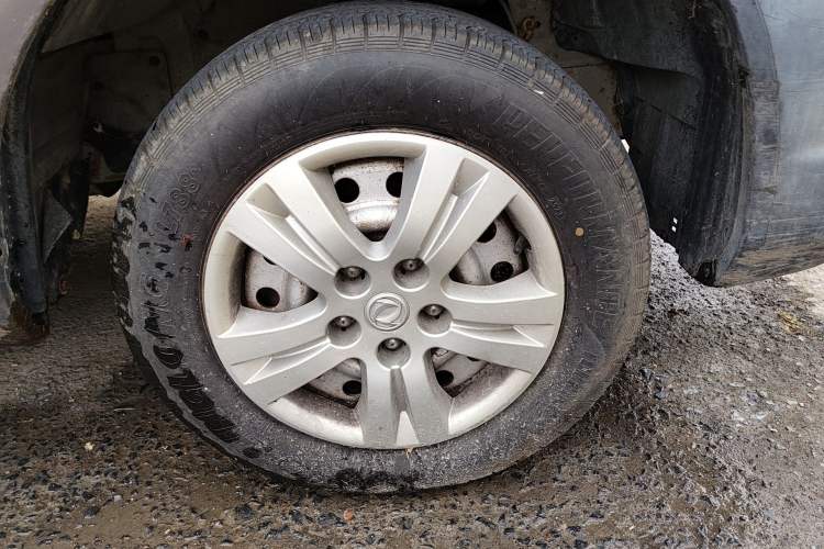 Used FORTHING Lingzhi 2013 V3 1.5L 7-Seater Standard Model II