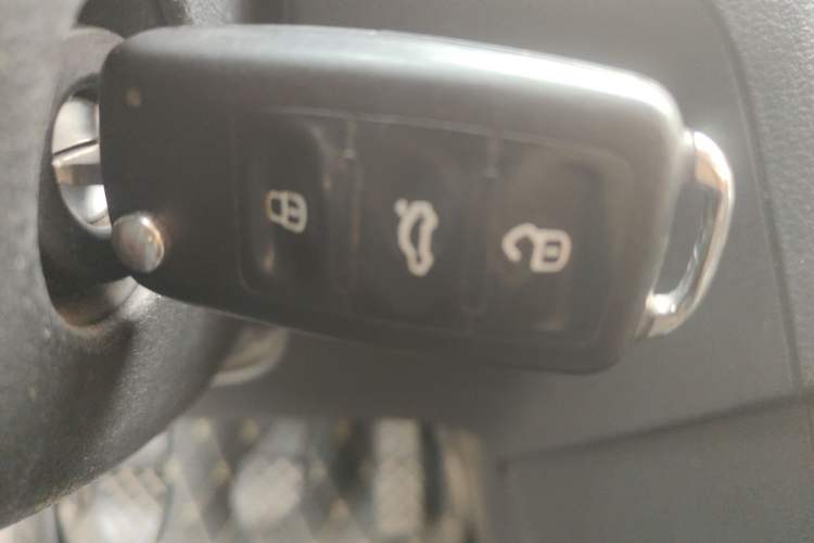 Used Volkswagen Santana 2013 1.6L Manual Comfort Edition