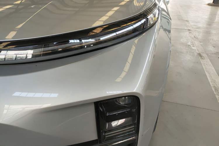 Used Li Auto L8 2023 Pro Model
