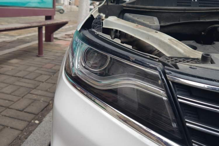 Used Roewe RX5 2016 20T Two-Wheel Drive Automatic Internet Smart Edition