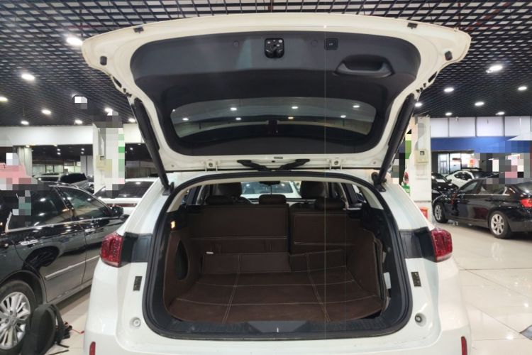 Used Wey VV7 2017 2.0T Ultra-Luxury Version
