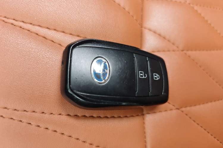 Used Toyota Corolla Cross 2023 Dual-Motor 2.0L Elite Edition Vehicle Key