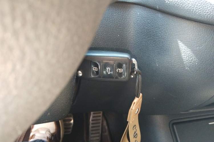 Used Volkswagen Tiguan 2012 2.0 TSI Comfort Edition Vehicle Key