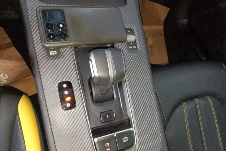 Used GAC Trumpchi EMPOW 2023 Shadow Leopard H High-Energy Hybrid Edition Gear Lever